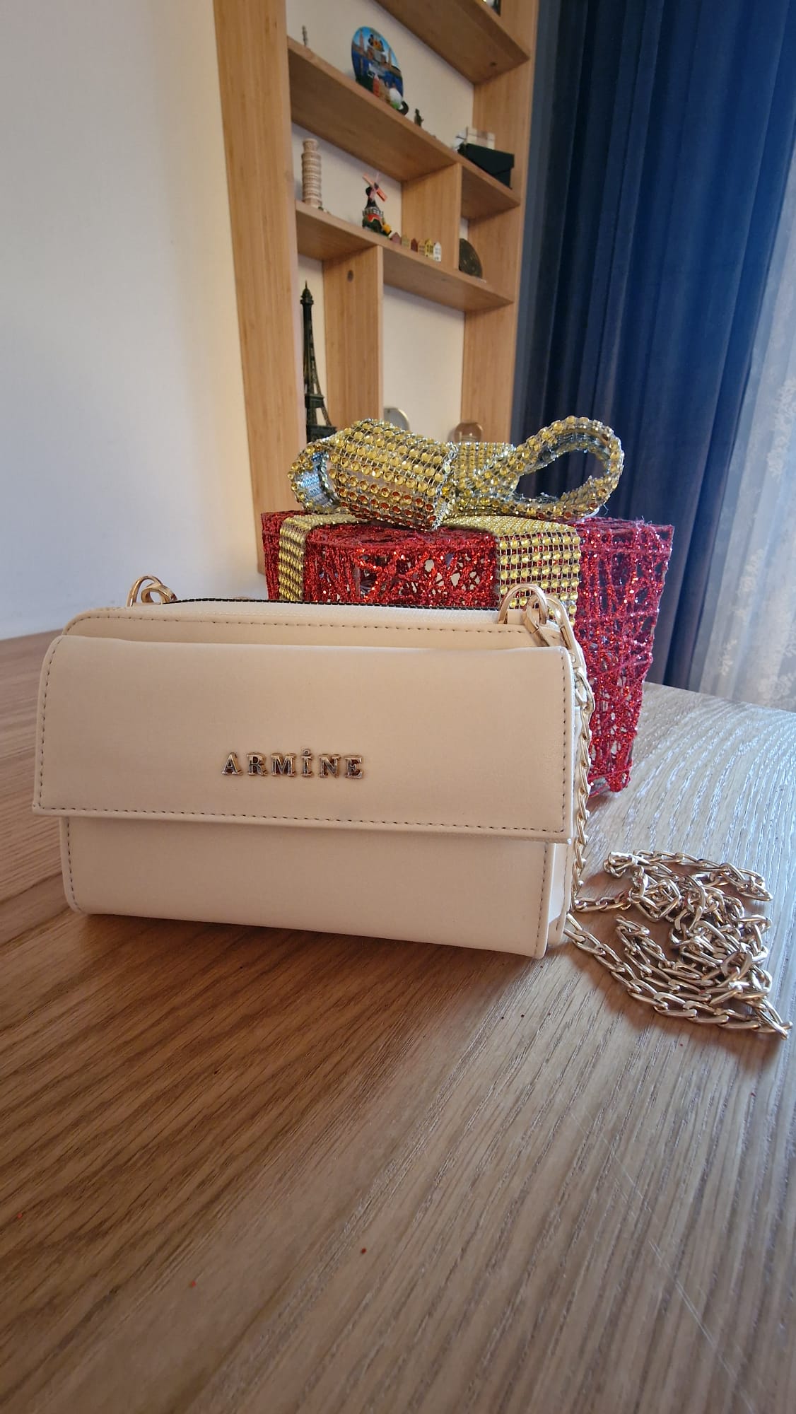 Armine mobiltelefonväskor beige (new-v3)