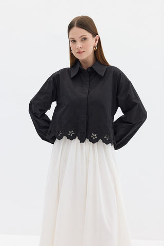 Broderad linneskjorta svart (new-v3)